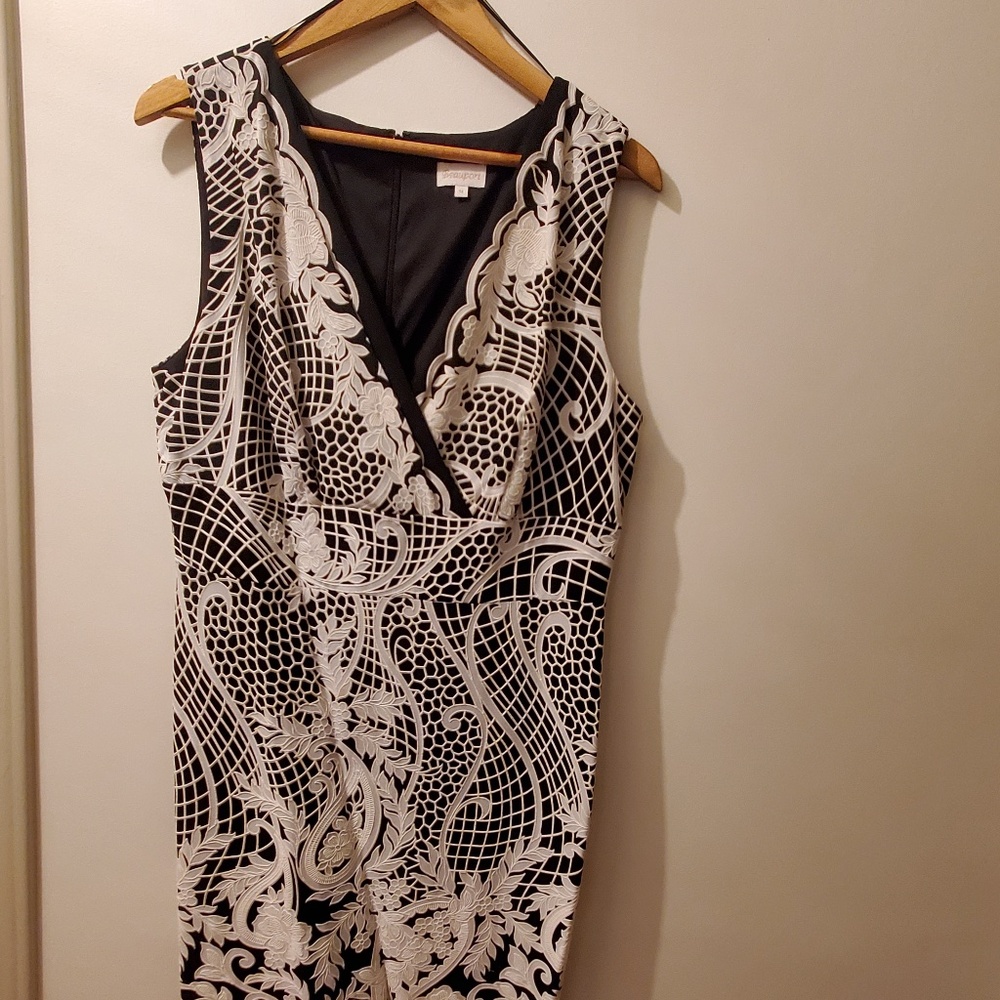Beaufort, size 14, black/ white textured lace dress